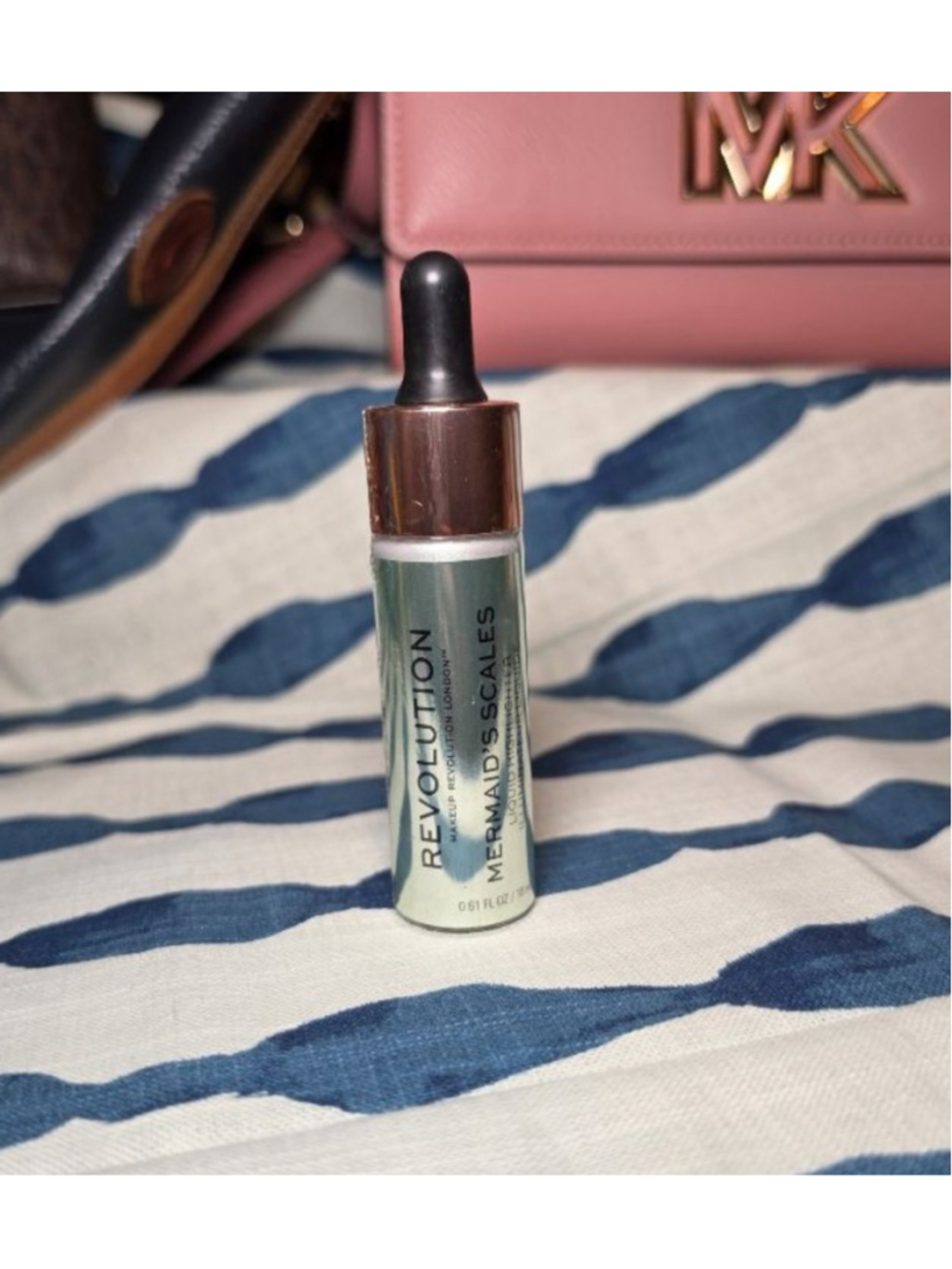 Revolution Mermaid's Scales Highlighter One Size Green Rose Gold
